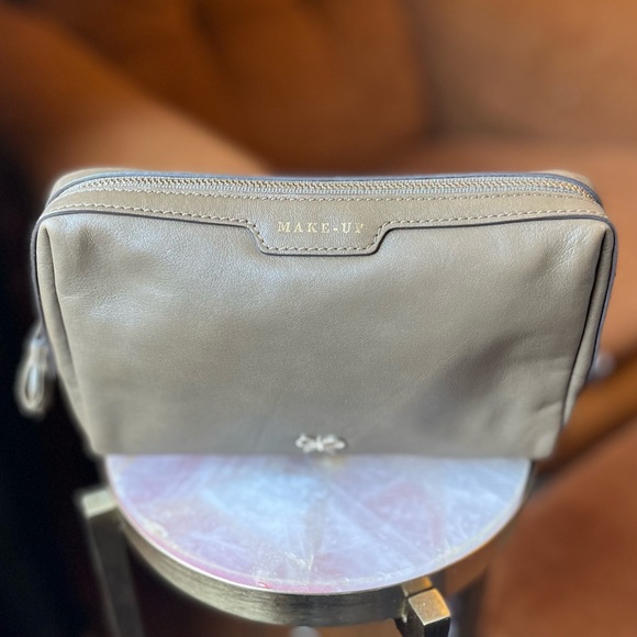 Anya Hindmarch vintage leather Makeup Travel Bag tan olive color rare - Picture 2 of 10